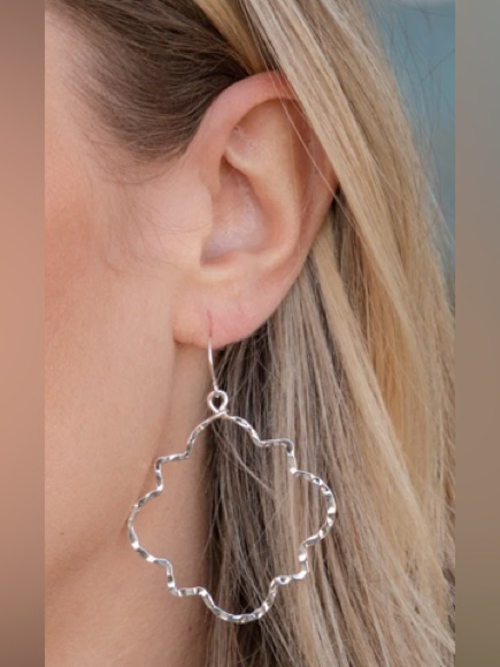 NWT Silver Quatrefoil Dangle Earrings, Fun  Geometric Clover Hoop! Lightweight!